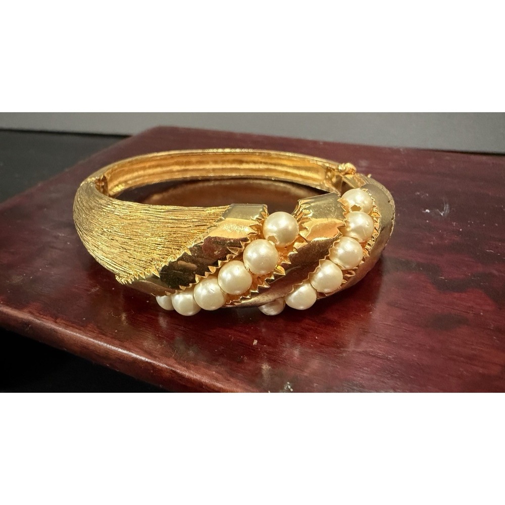 Vintage Gold Tone Imitation Pearl Hinged Bangle Bracelet Textured Statement 6.5"